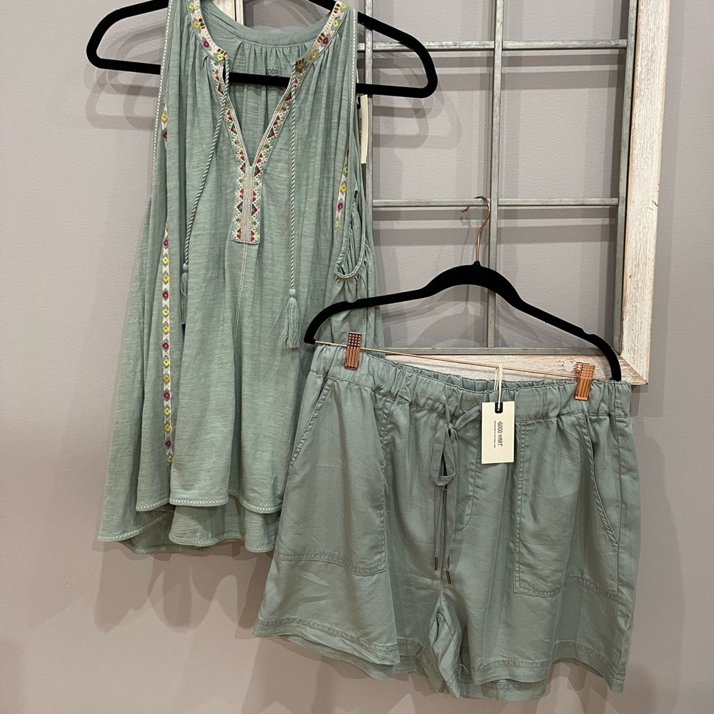 Matilda Jane good hart brand bundle piper shorts and Kinsey tank both size large